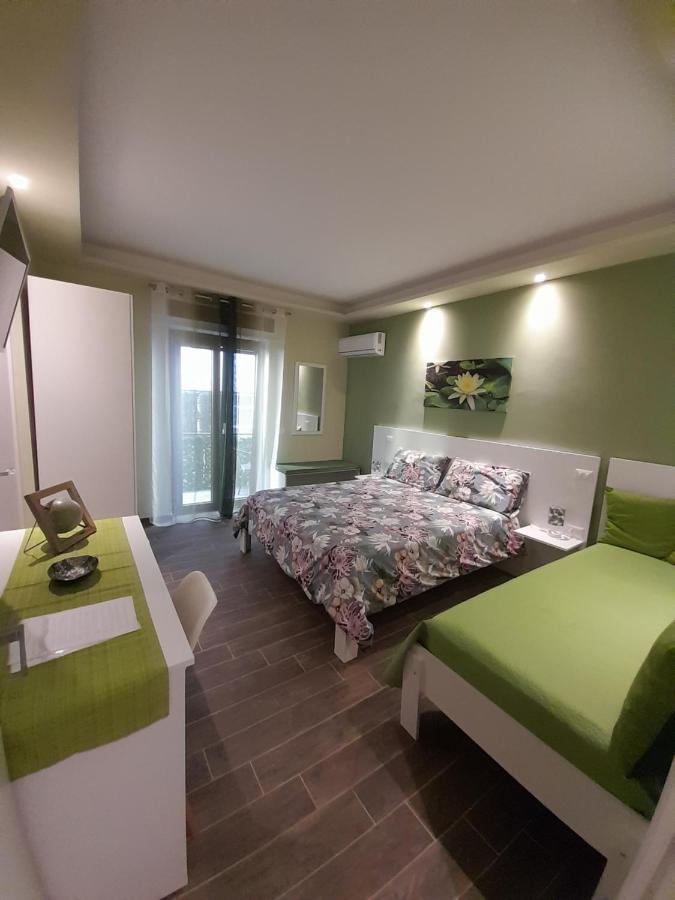 L'Oasi Di Venere Bed And Breakfast Caserta Ngoại thất bức ảnh