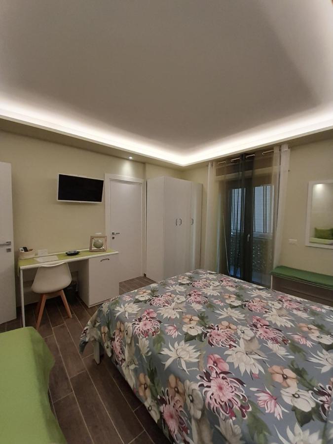 L'Oasi Di Venere Bed And Breakfast Caserta Ngoại thất bức ảnh