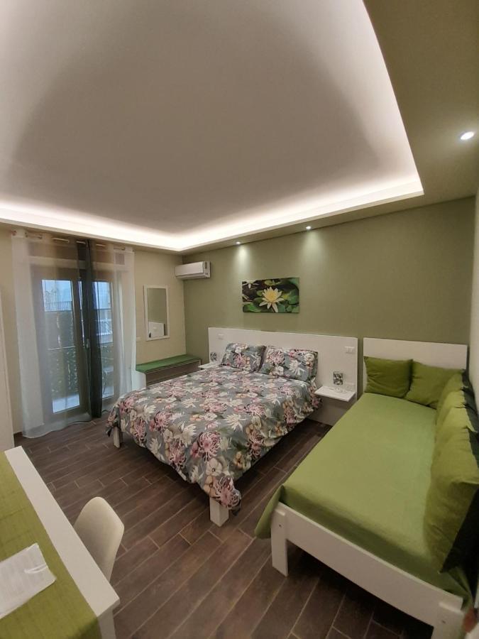L'Oasi Di Venere Bed And Breakfast Caserta Ngoại thất bức ảnh